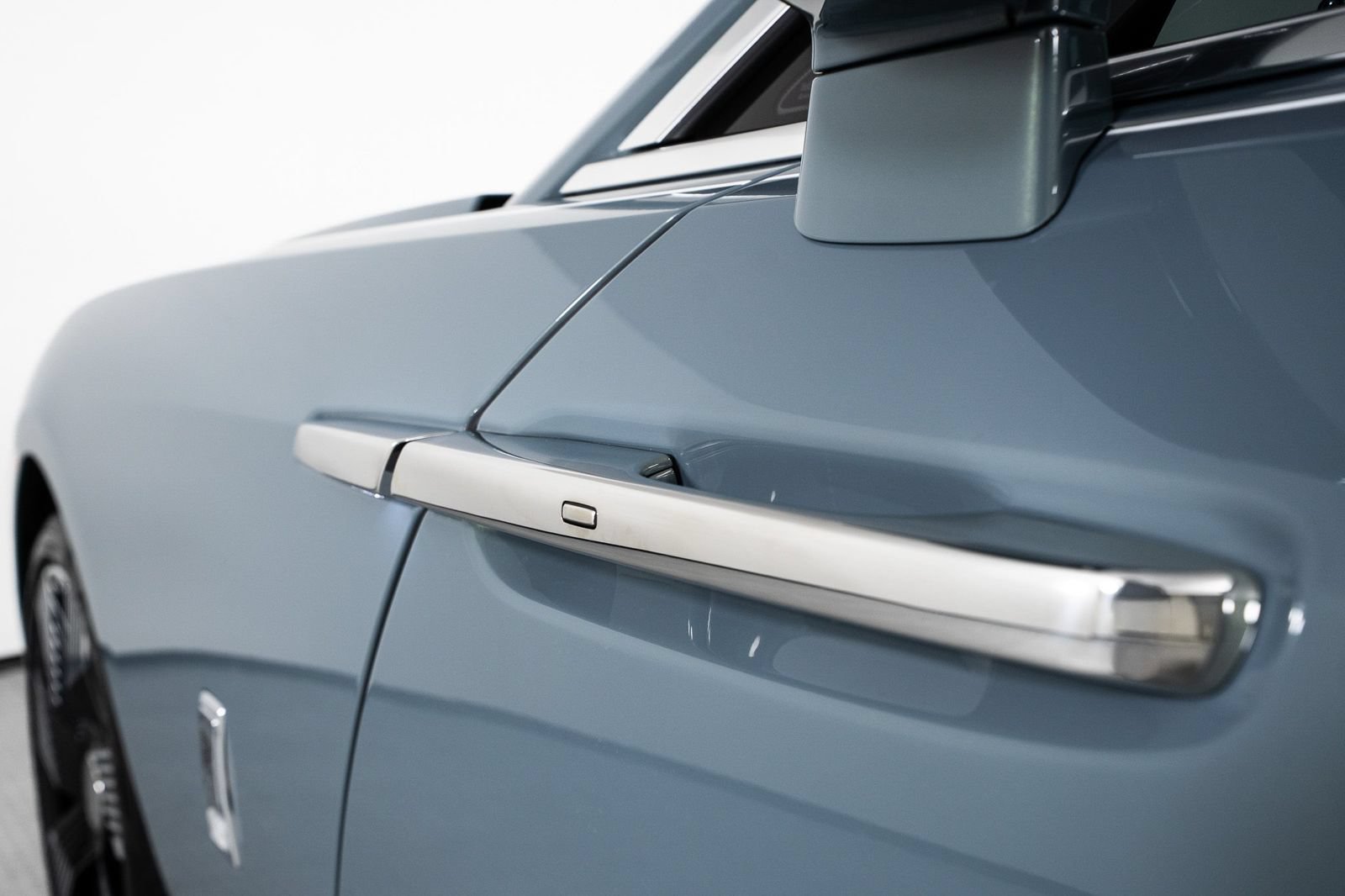 Used 2024 Rolls-Royce Spectre w/ Leather Finishing Pack AWD/4WD image 15