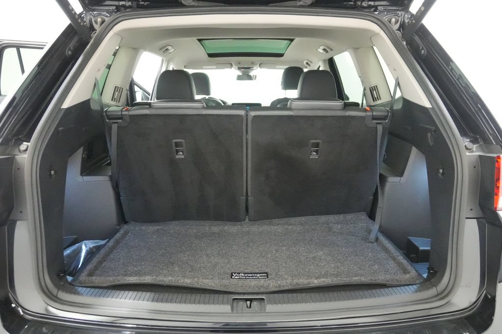 Used 2024 Volkswagen Atlas SE AWD/4WD image 23