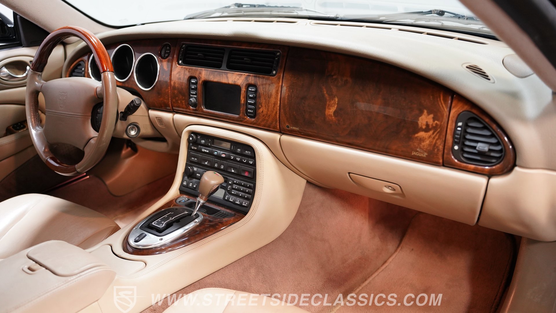 Used 2004 Jaguar XK8 Convertible RWD image 40
