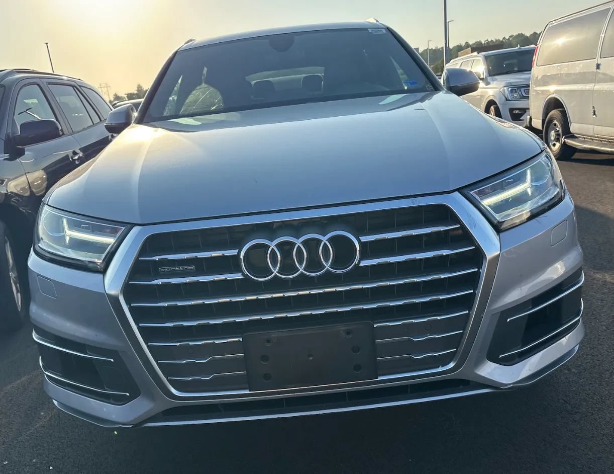 Used 2019 Audi Q7 3.0T Premium w/ Convenience Package AWD/4WD image 2