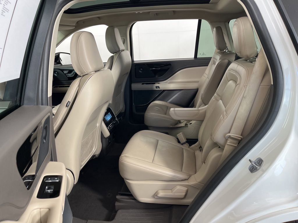 Used 2021 Lincoln Aviator Grand Touring w/ Elements Package Plus image 27