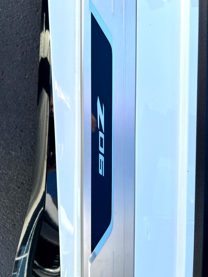 Used 2024 Chevrolet Corvette Z06 image 18