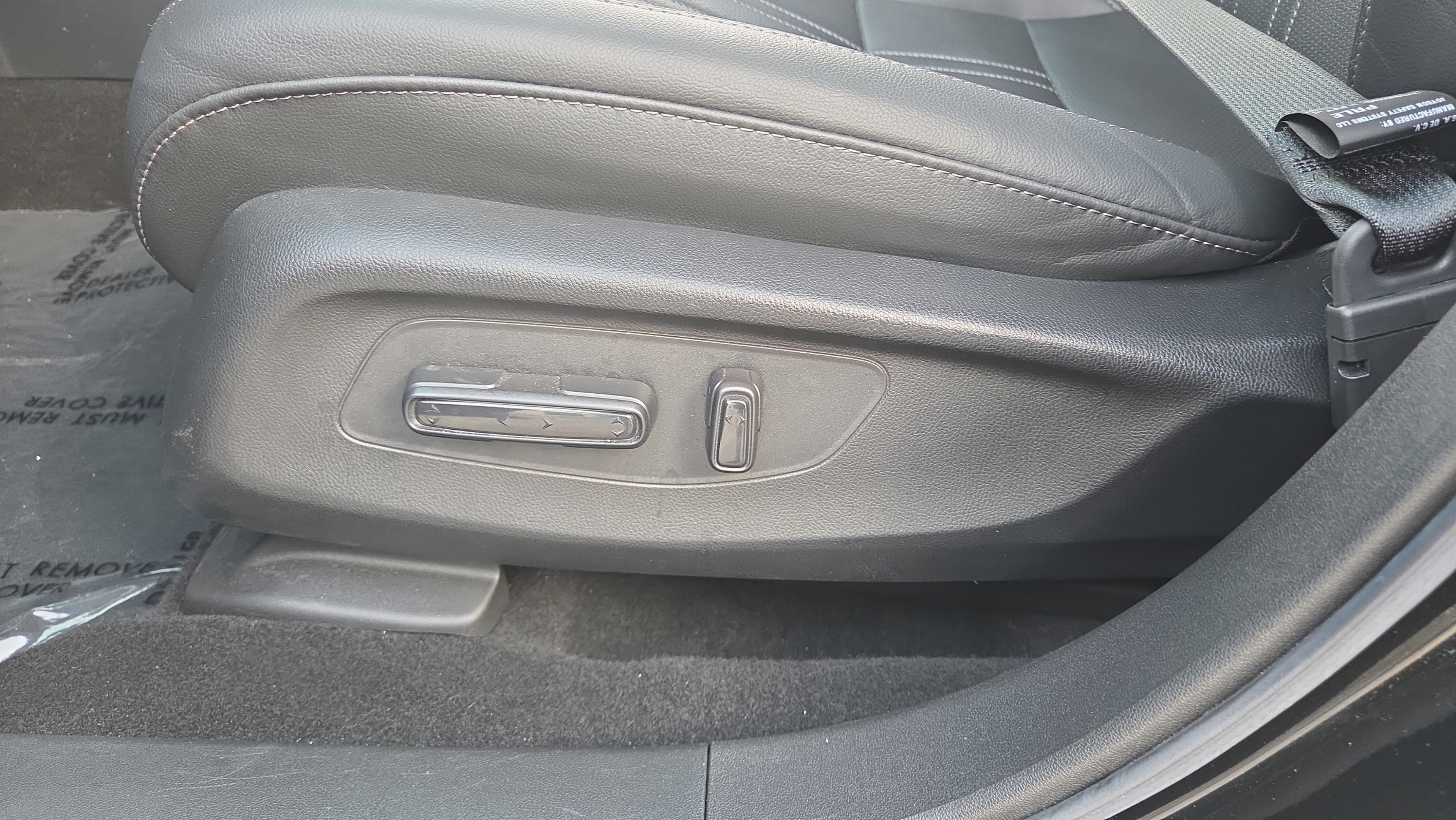 Certified 2025 Honda HR-V EX-L image 10