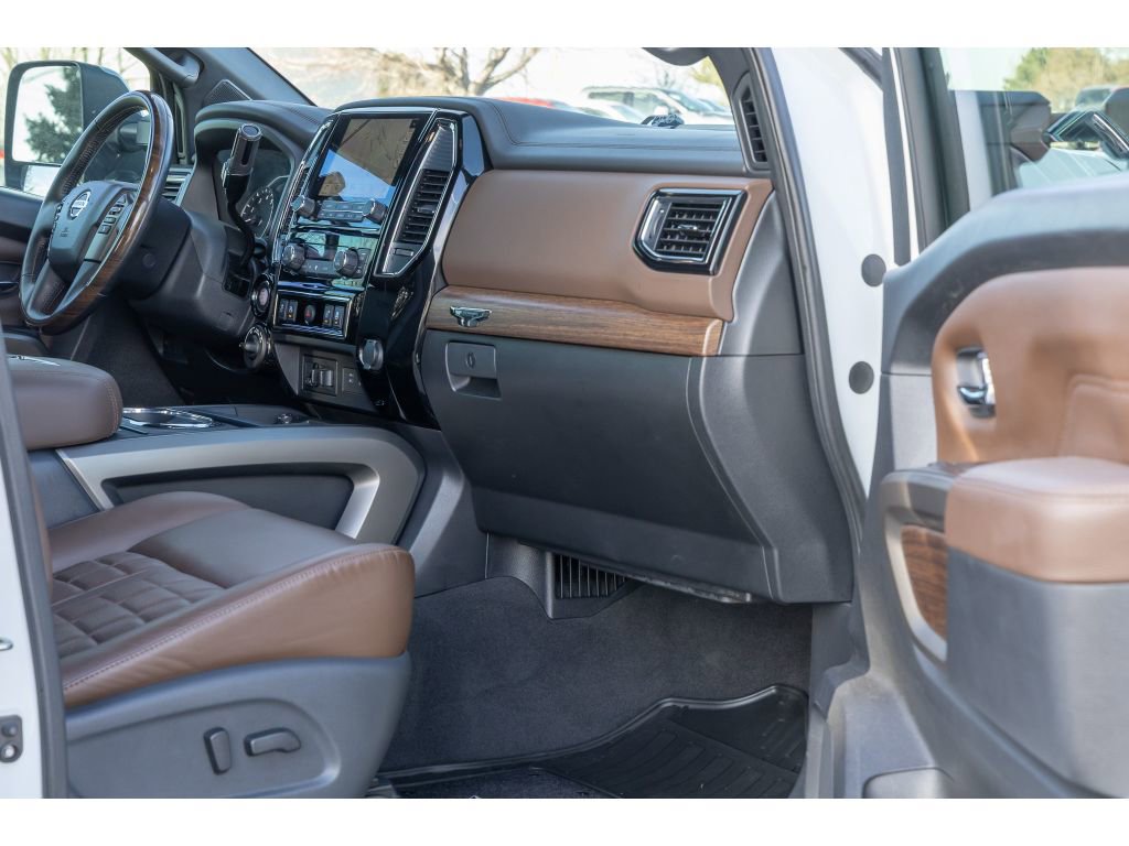 Used 2021 Nissan Titan Platinum Reserve w/ Moonroof Package image 10