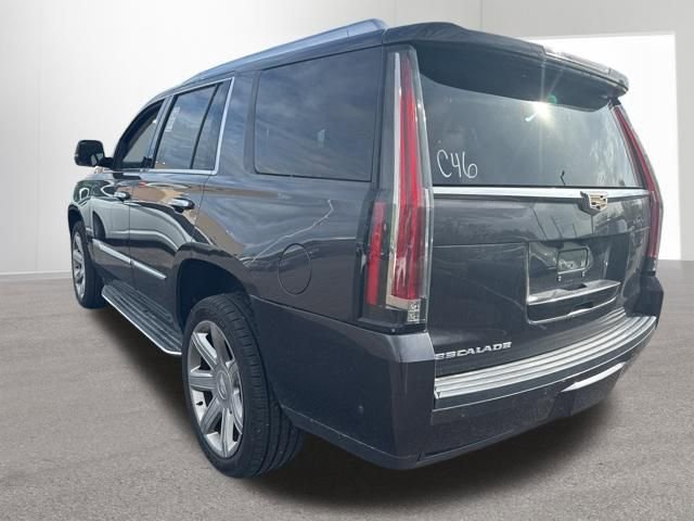 Used 2018 Cadillac Escalade Premium Luxury AWD/4WD image 3