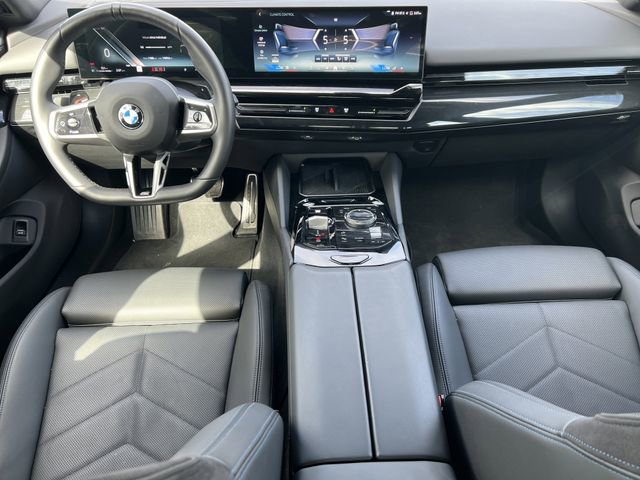 Certified 2025 BMW 530i image 11