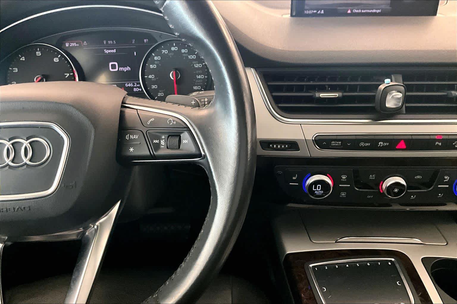 Used 2019 Audi Q7 2.0T Premium w/ Convenience Package AWD/4WD image 23