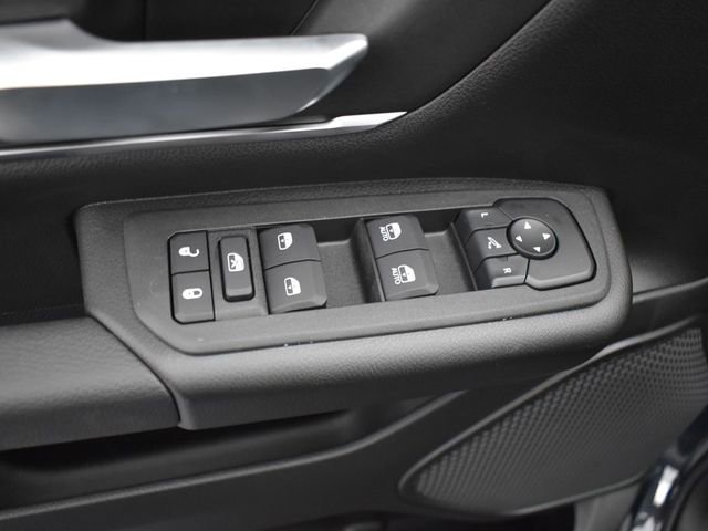 New 2026 RAM 1500 4x4 Crew Cab image 13