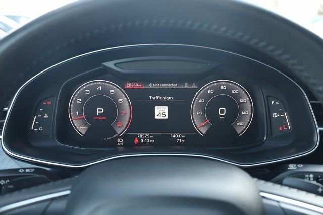 Used 2020 Audi Q8 Prestige w/ Prestige Package image 16