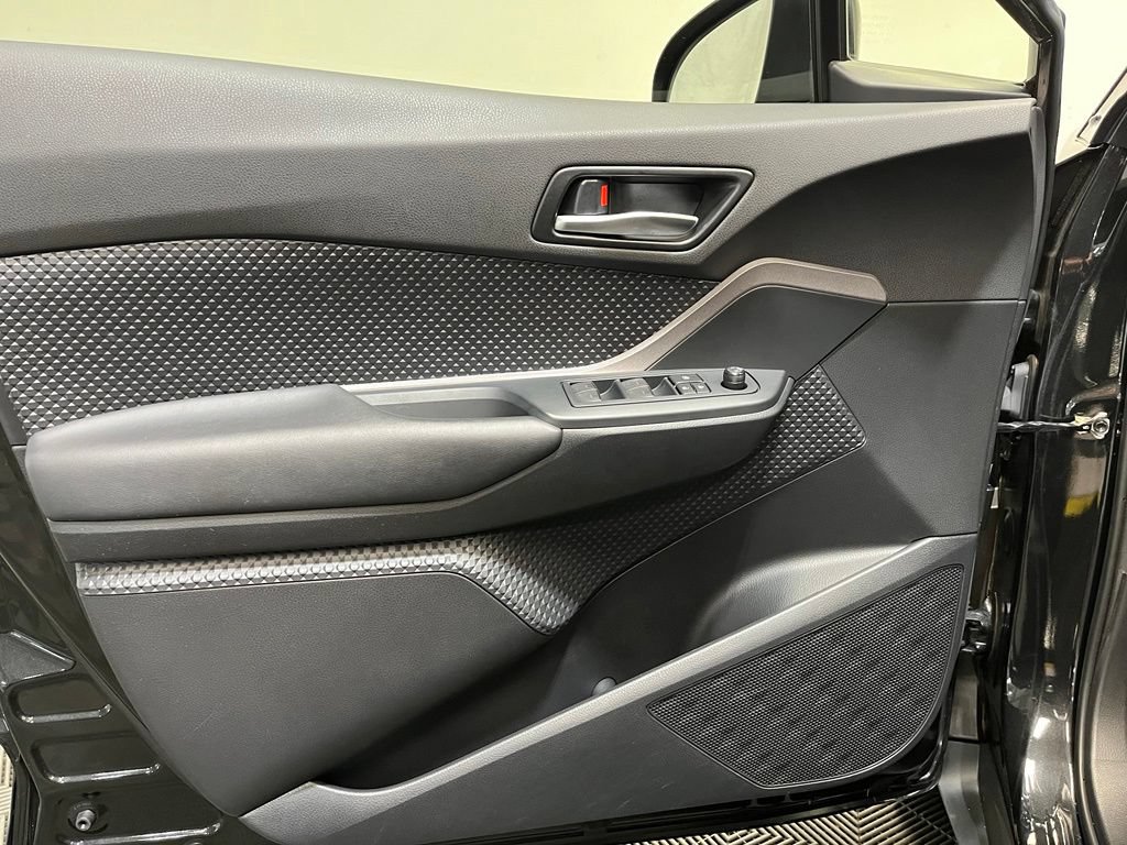 Used 2020 Toyota C-HR LE FWD image 13