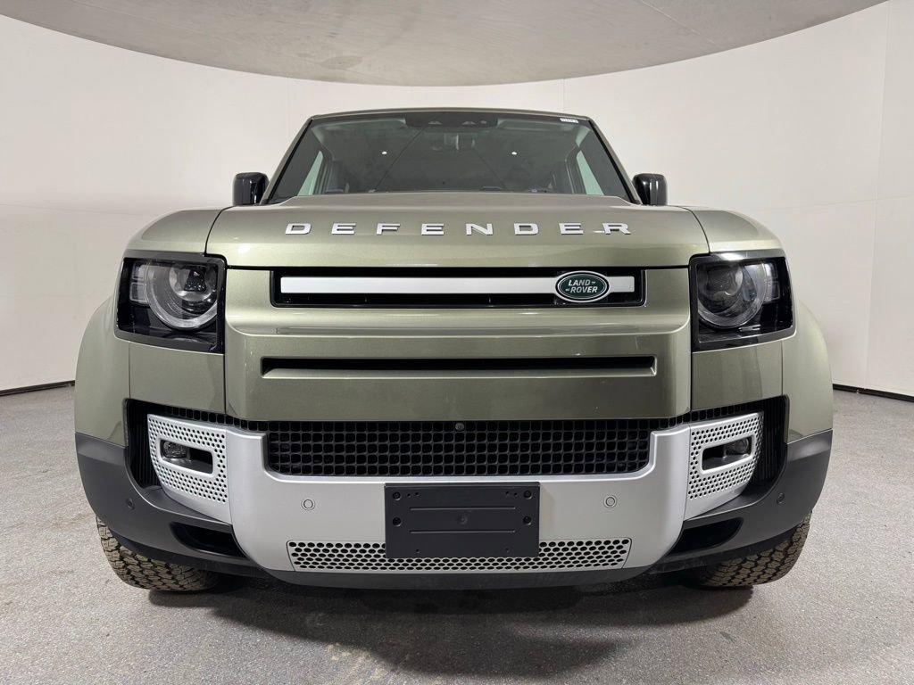 Used 2023 Land Rover Defender 110 S image 2