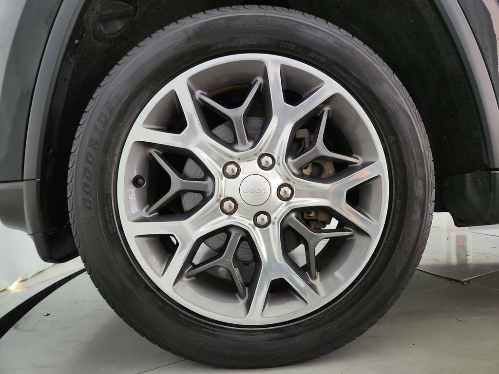 Used 2019 Jeep Grand Cherokee Limited AWD/4WD image 38