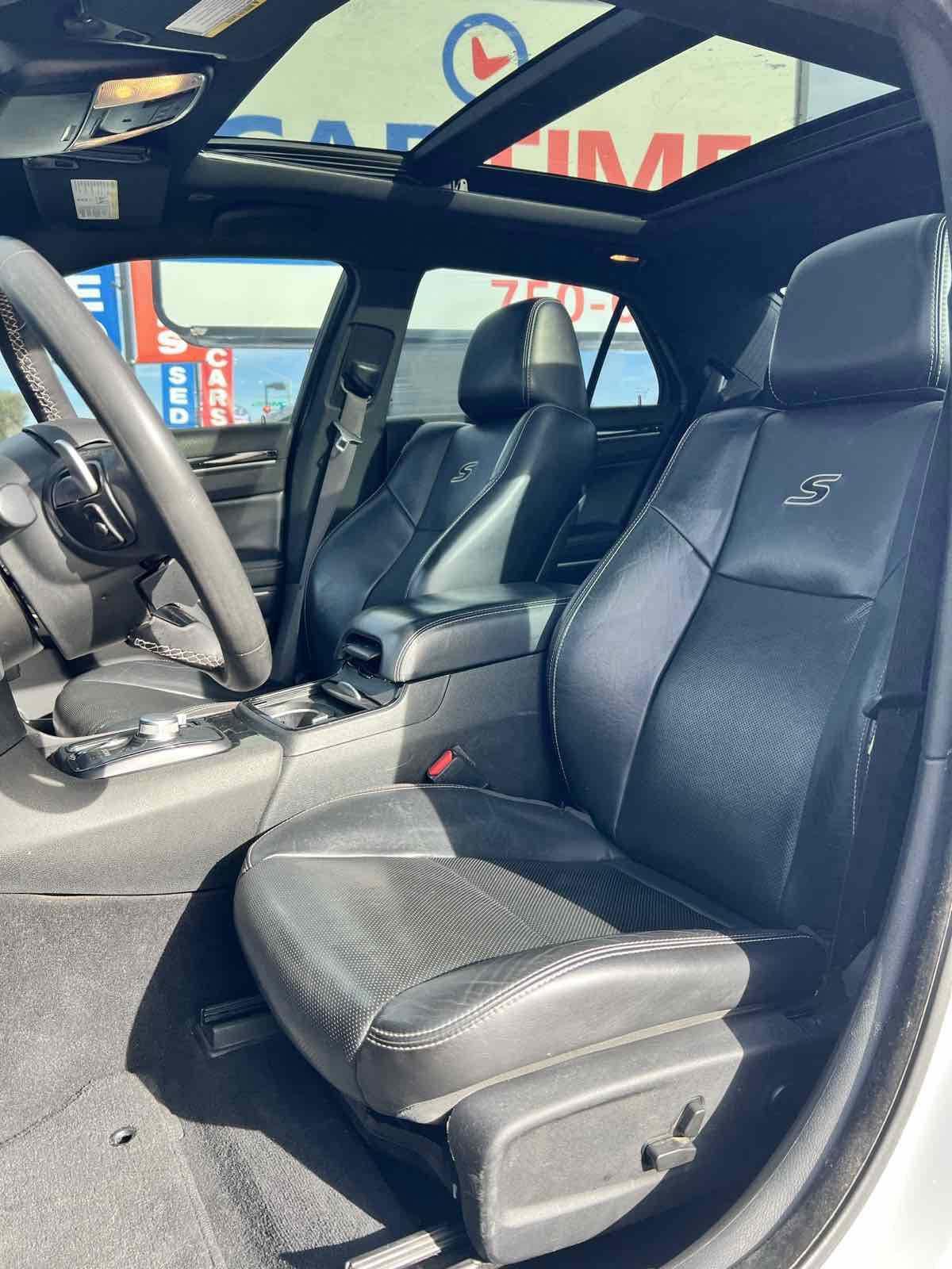 Used 2023 Chrysler 300 S w/ Comfort Group image 16