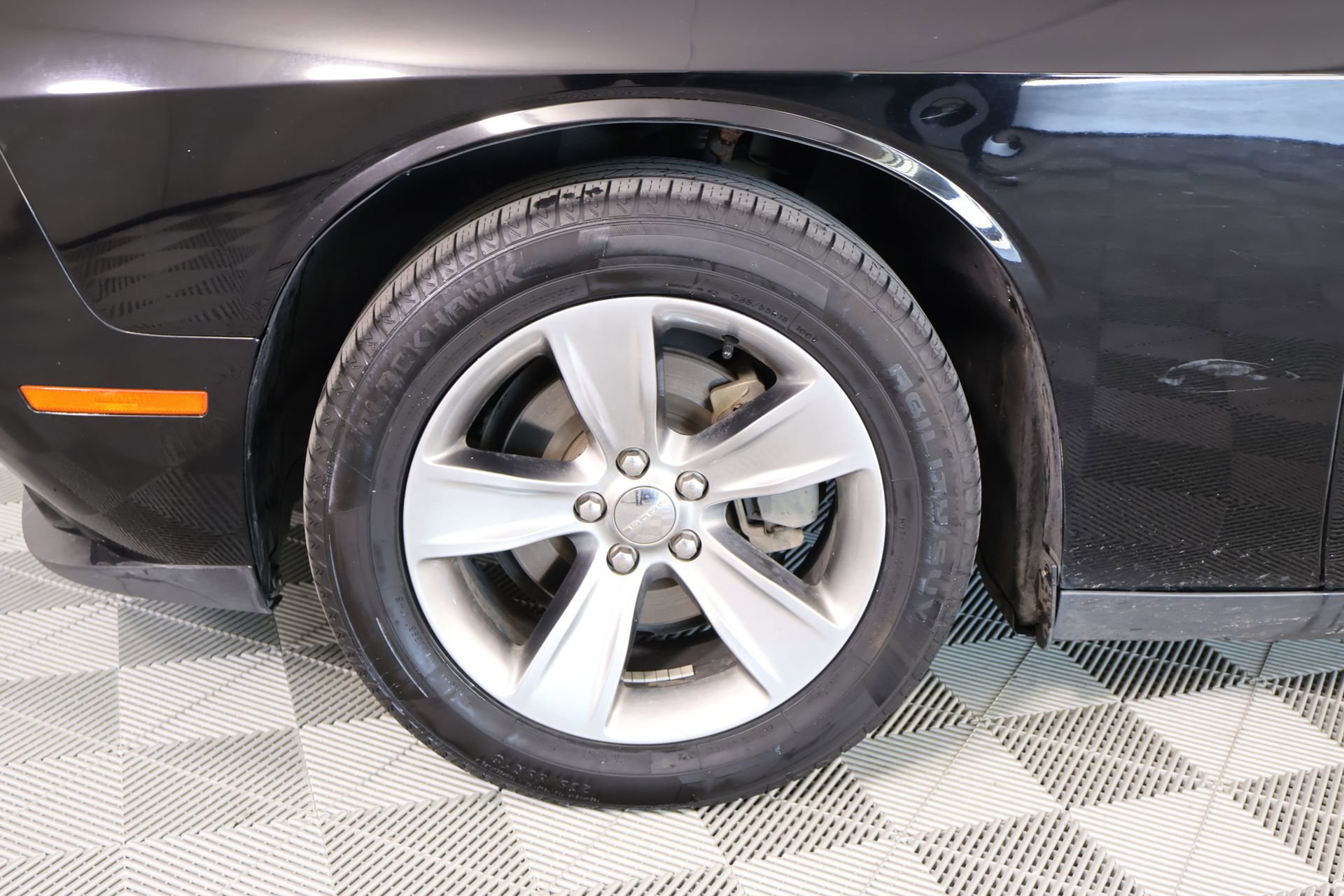 Used 2015 Dodge Challenger SXT RWD image 15