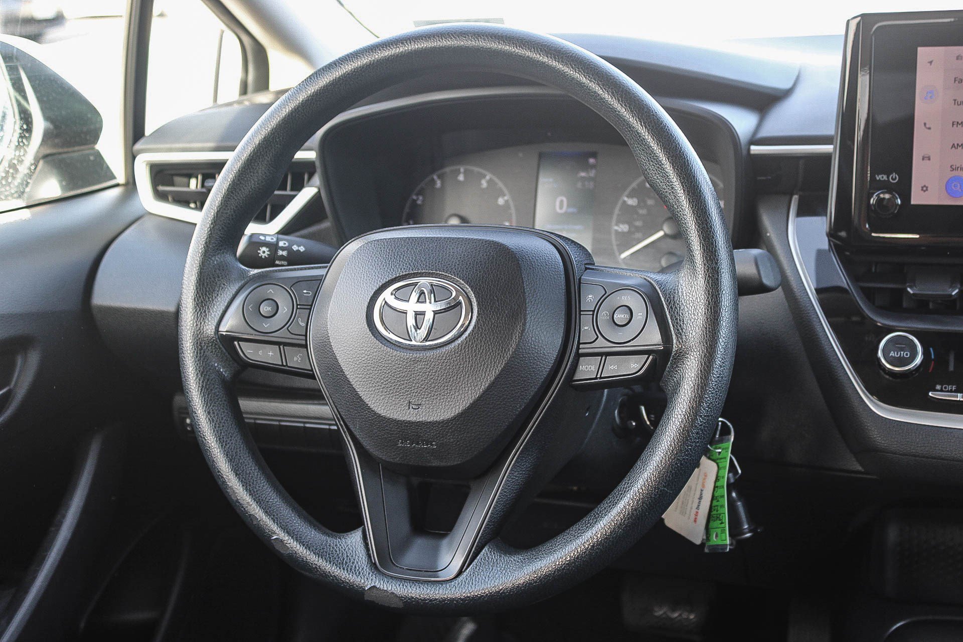Used 2024 Toyota Corolla LE image 15