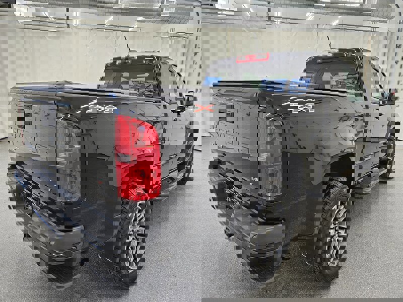 Used 2021 Chevrolet Colorado W/T w/ Custom Special Edition image 5