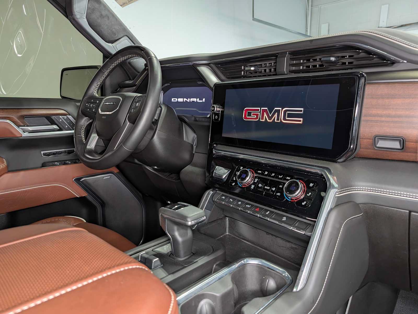 Certified 2025 GMC Sierra 1500 Denali Ultimate AWD/4WD image 50