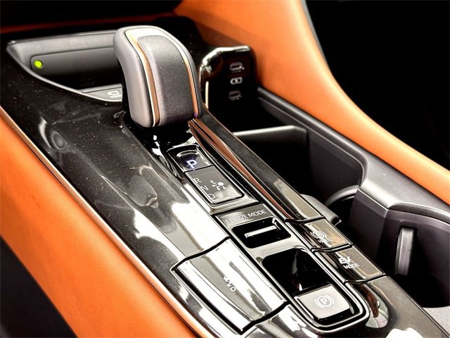 New 2025 Toyota Crown Signia image 16