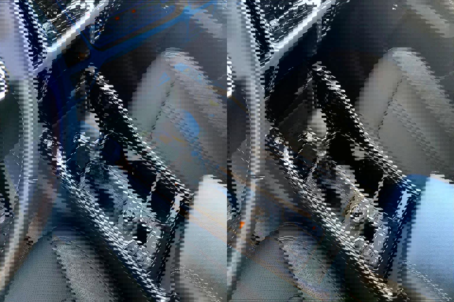 Used 2021 Kia Sorento SX Prestige image 17