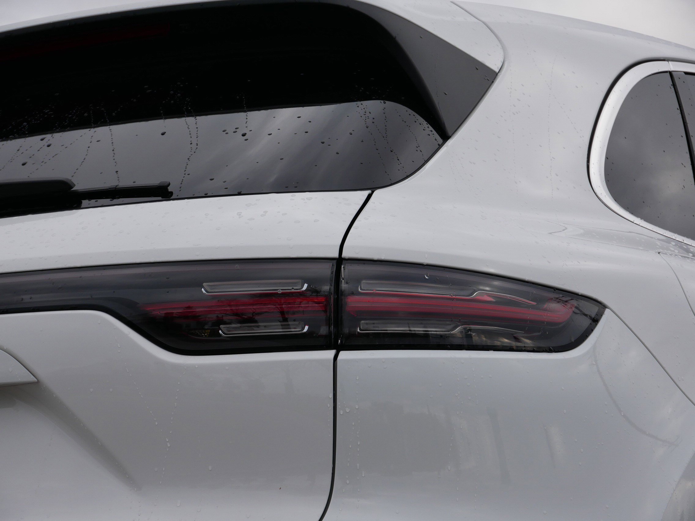 Used 2021 Porsche Cayenne E-Hybrid AWD/4WD image 18
