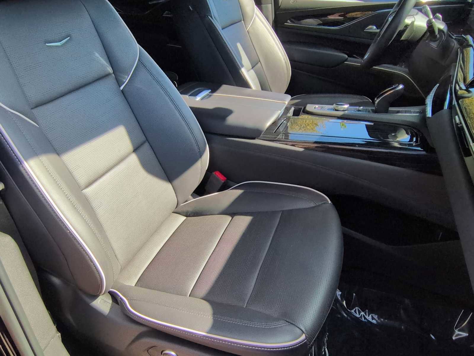 Used 2024 Cadillac Escalade Sport image 23