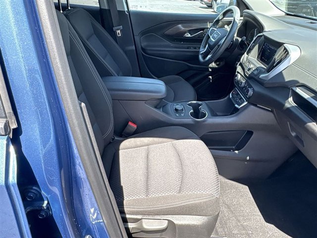 Used 2024 GMC Terrain SLE w/ Driver Convenience Package FWD image 26