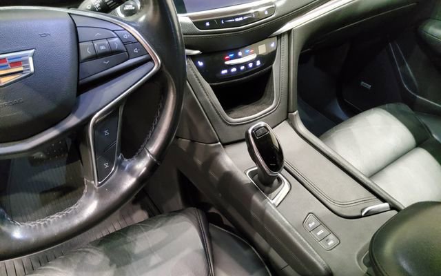 Used 2019 Cadillac XT5 Luxury image 11