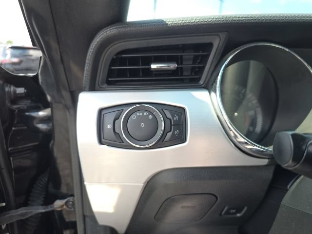 Used 2016 Ford Mustang Premium RWD image 14