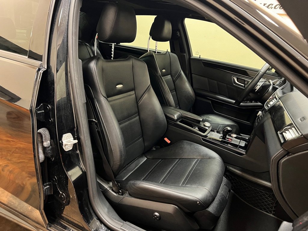 Used 2011 Mercedes-Benz E 63 AMG Sedan image 37