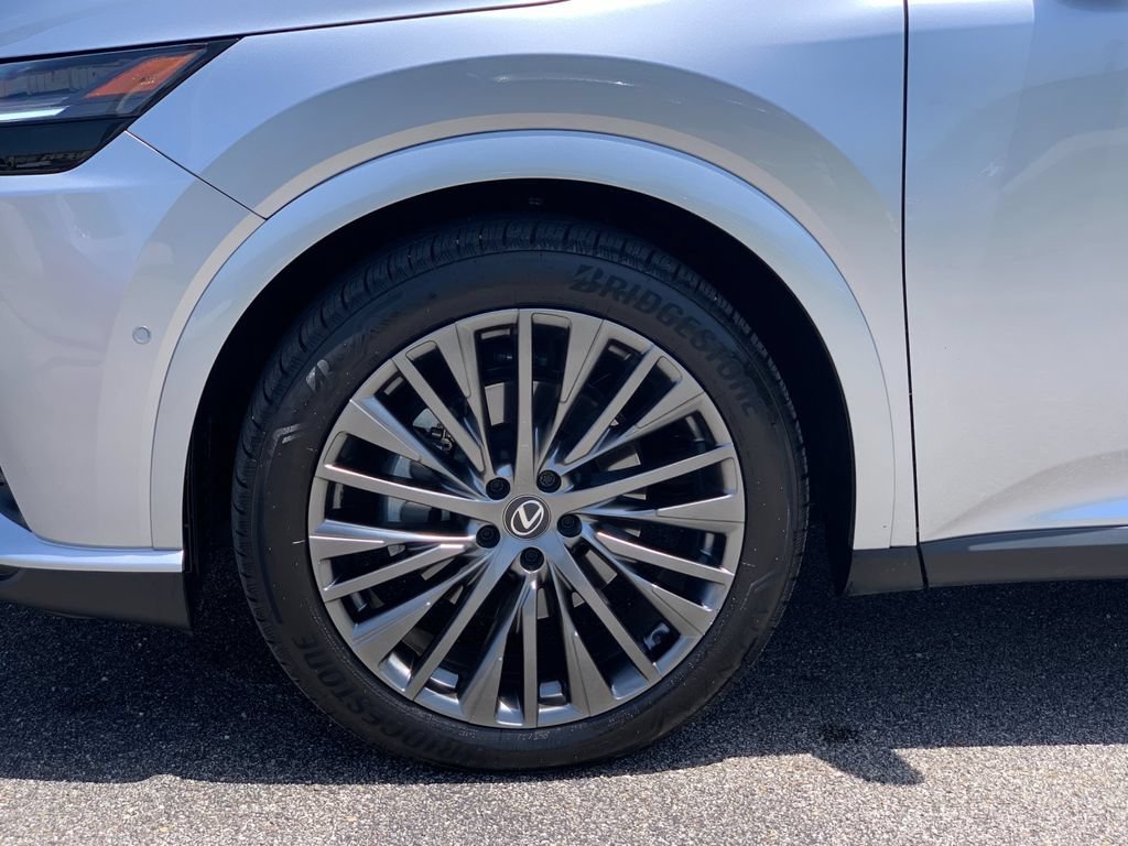 Used 2025 Lexus RX 350 AWD w/ Convenience Package image 32