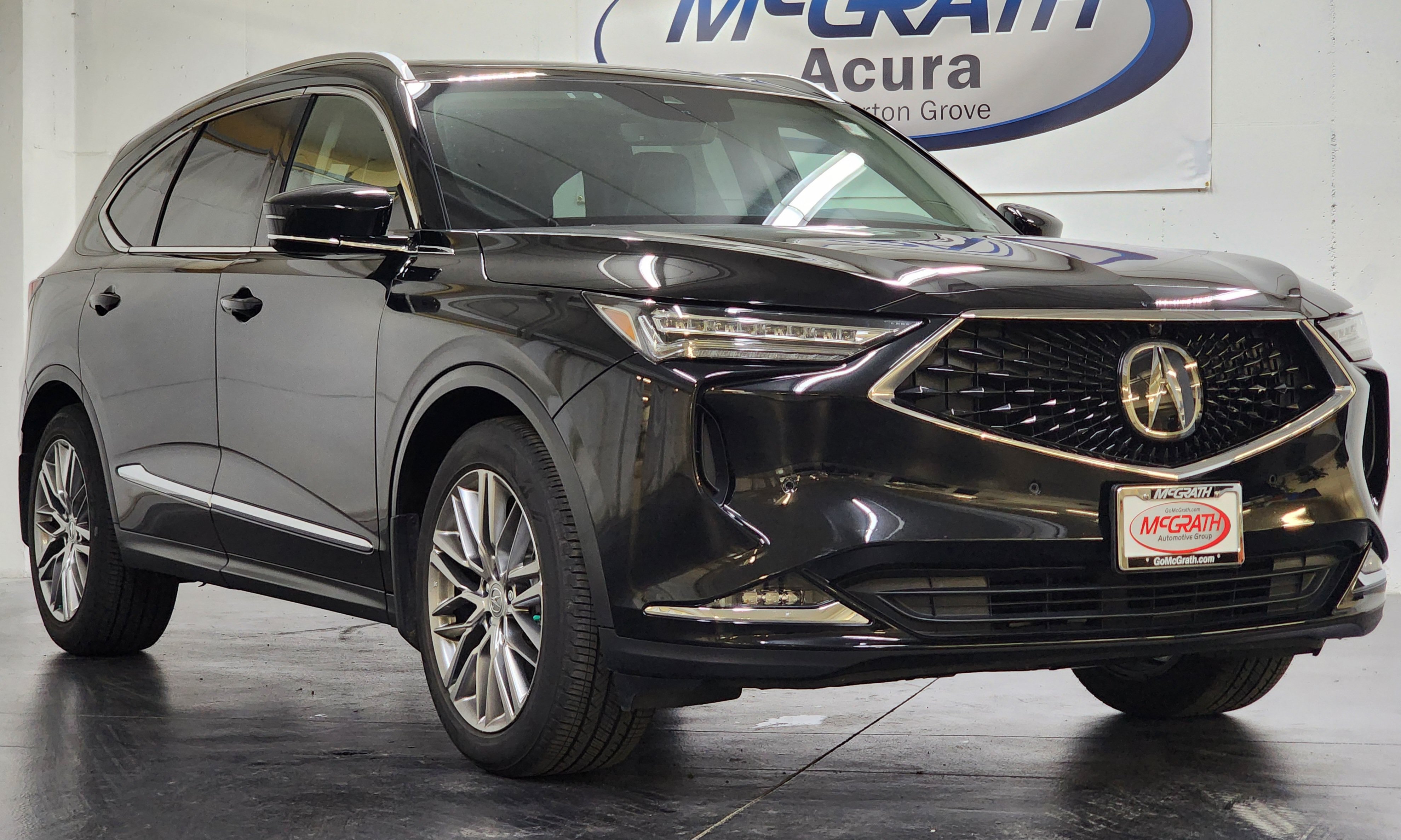 Certified 2024 Acura MDX w/ Advance Package AWD/4WD image 2
