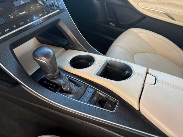 Used 2021 Toyota Avalon XLE image 21