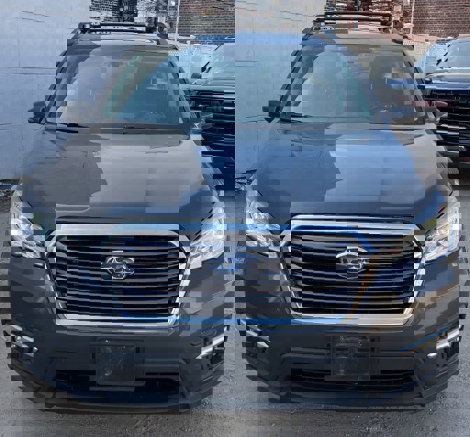 Used 2022 Subaru Ascent Limited w/ Technology Package image 4