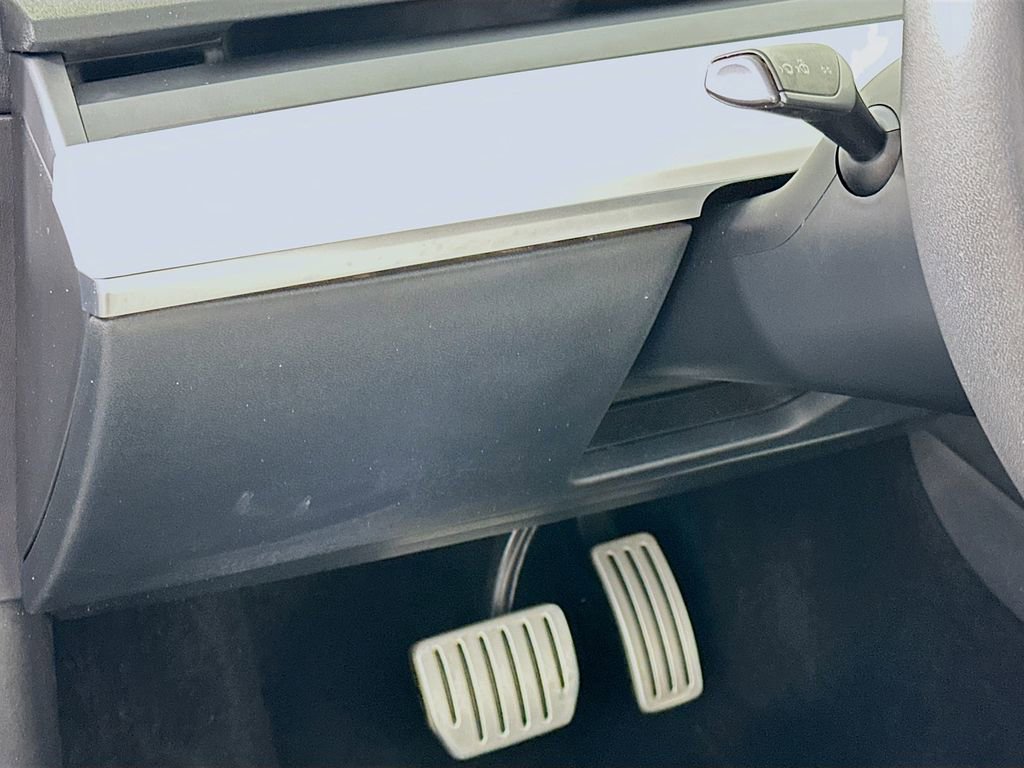 Used 2020 Tesla Model 3 Performance image 10