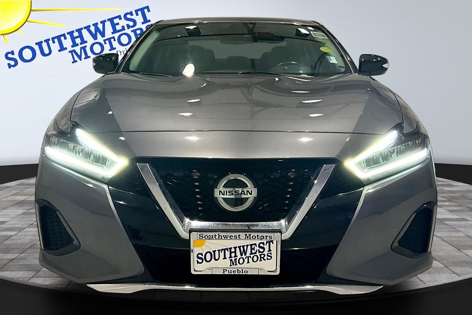 Used 2022 Nissan Maxima SV w/ Floor Mat Group FWD image 2