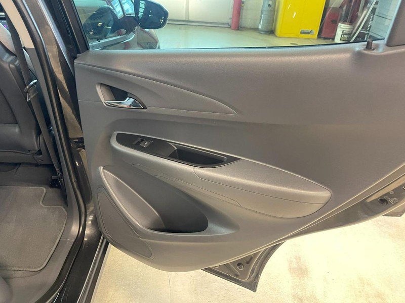 Used 2018 Chevrolet Bolt LT image 14