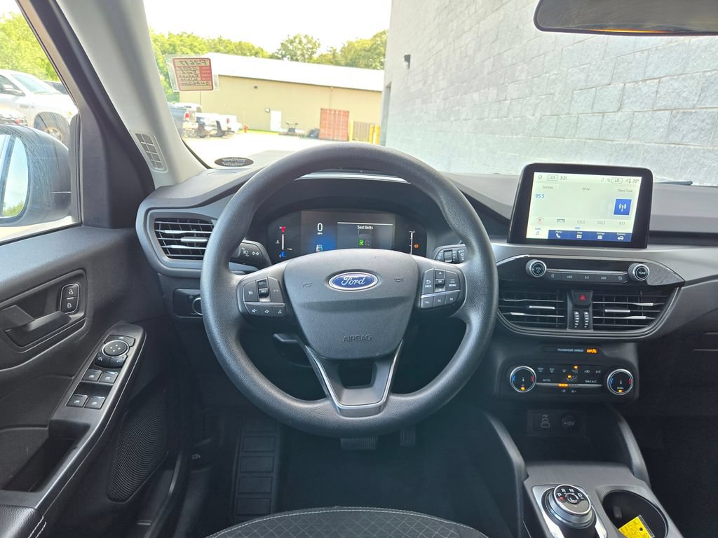 Used 2025 Ford Escape Active AWD/4WD image 31