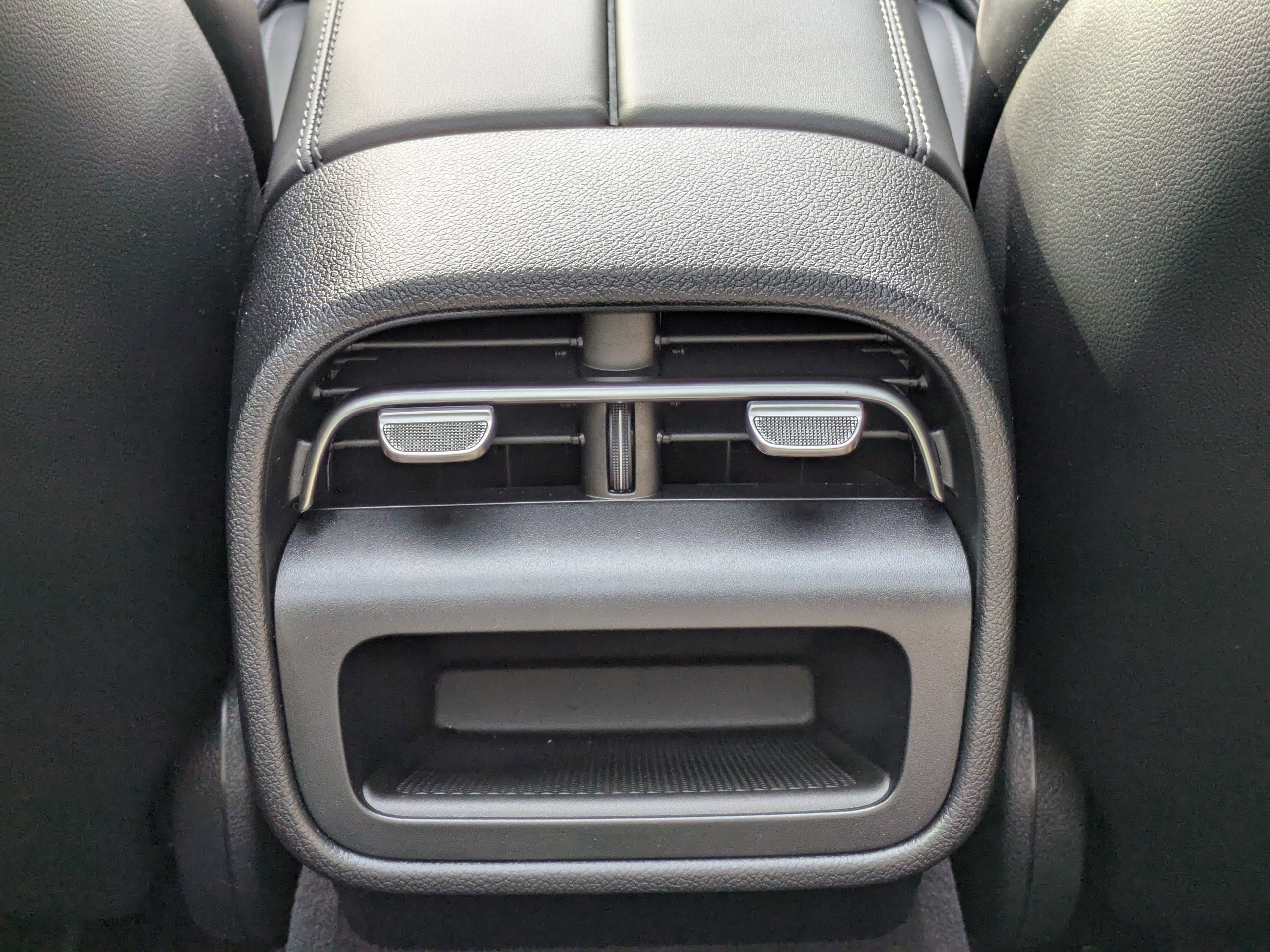 Certified 2025 Mercedes-Benz E 53 AMG e 4MATIC Sedan image 16