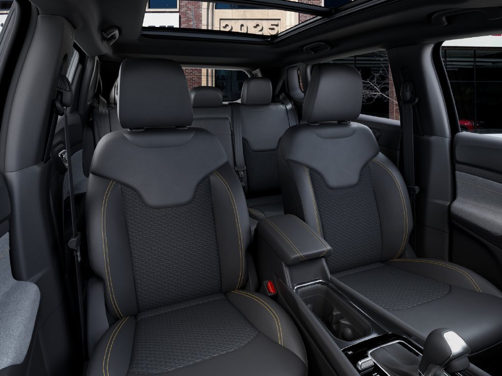 New 2026 Jeep Compass Latitude AWD/4WD image 16