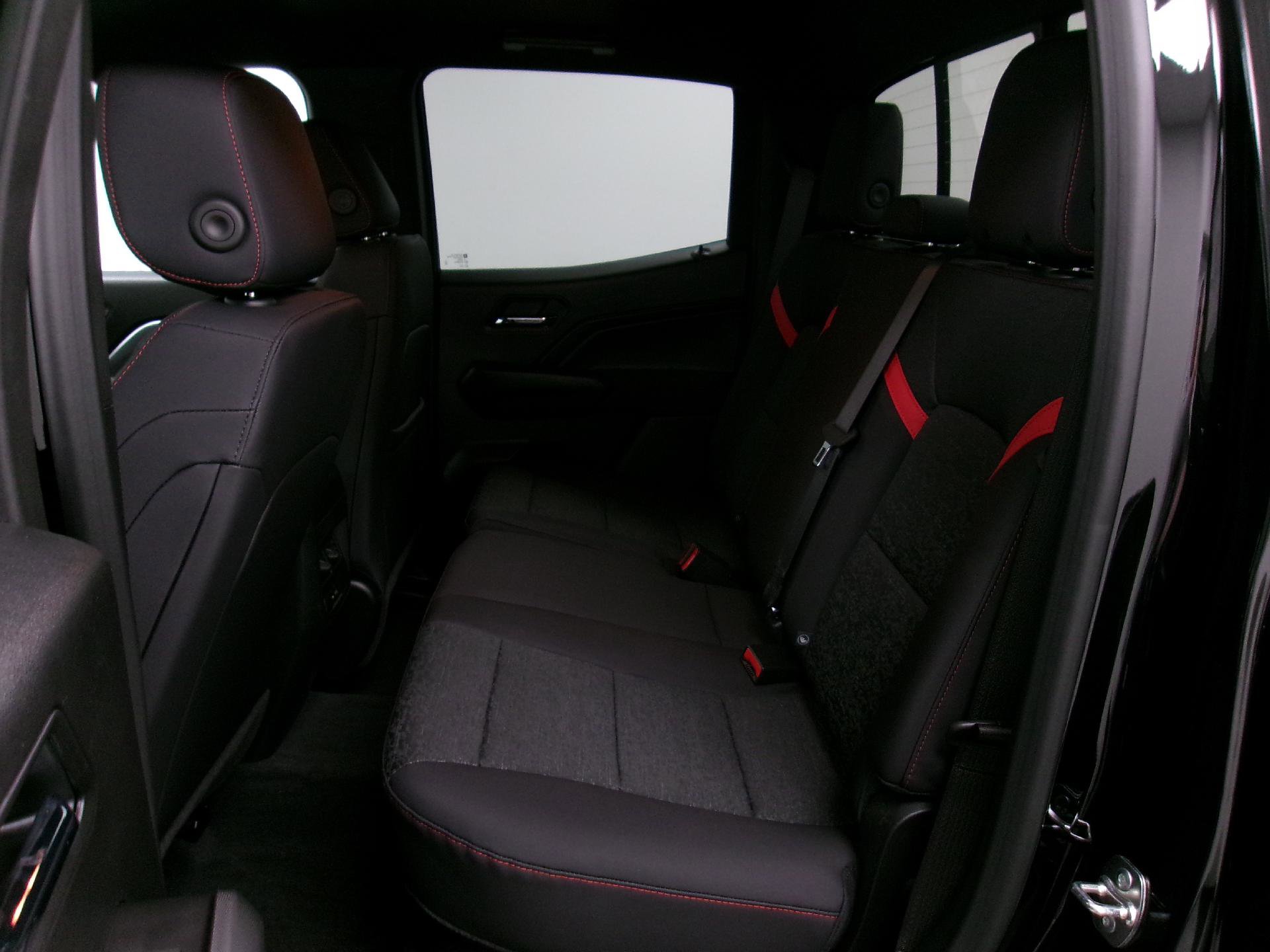 New 2026 Chevrolet Colorado Z71 w/ Technology Package image 9