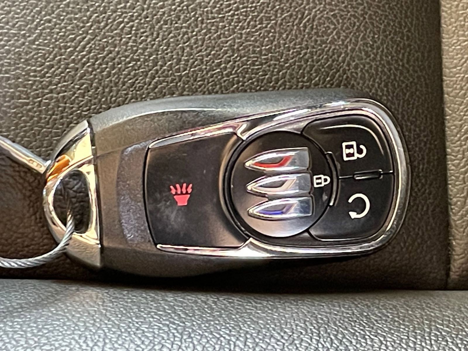 Used 2025 Buick Envista Sport Touring FWD image 21