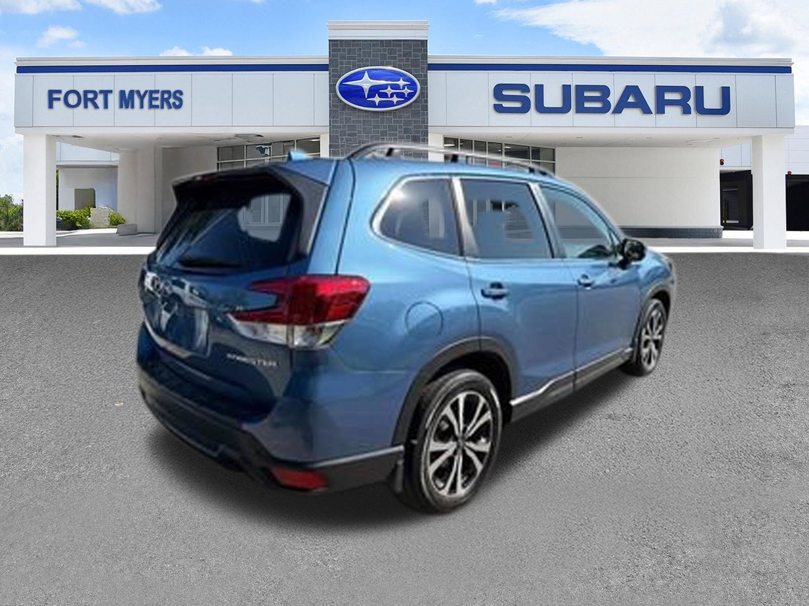Used 2023 Subaru Forester Limited AWD/4WD image 6