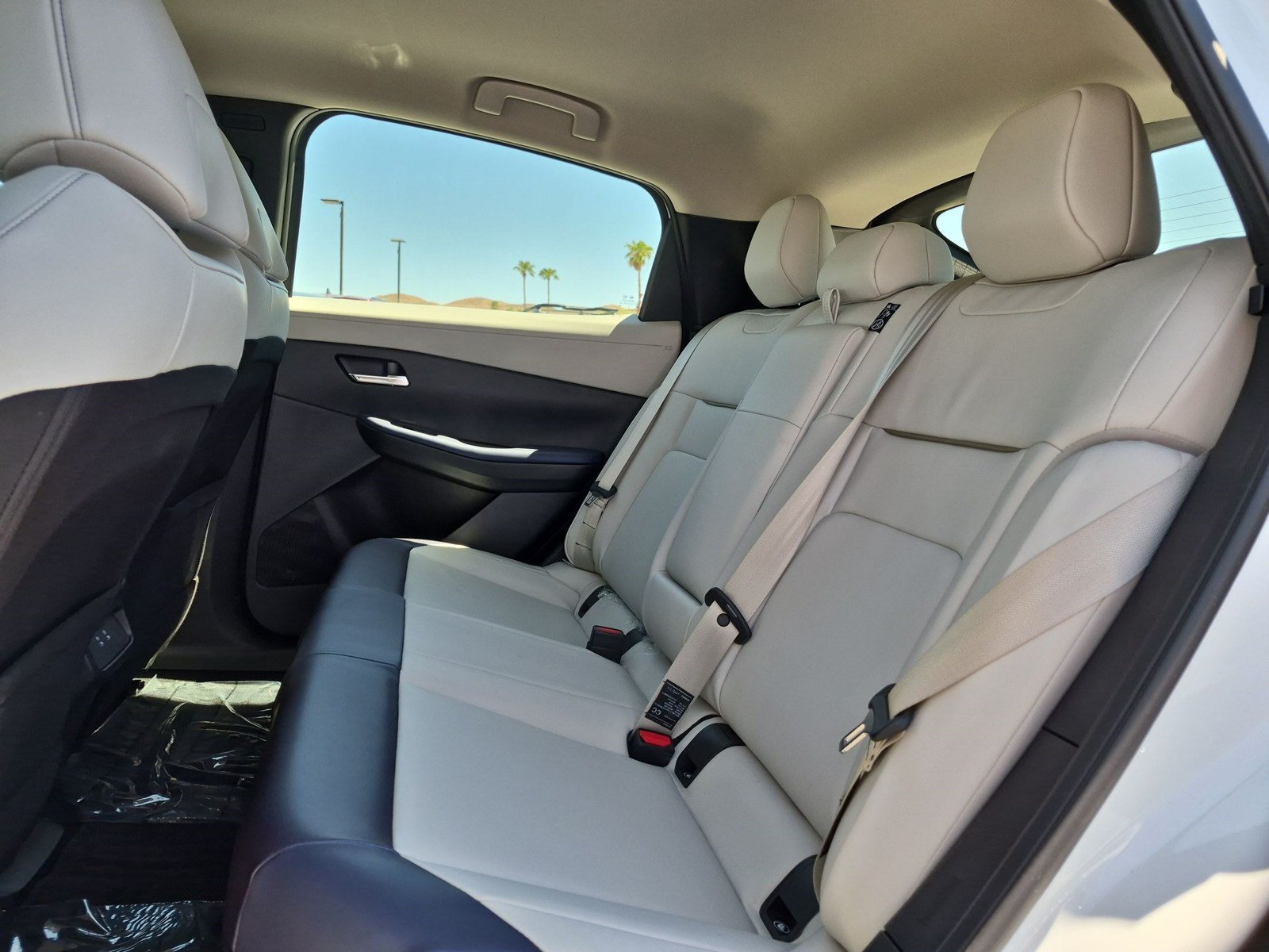 New 2026 Nissan Leaf SV+ w/ Floor Mat Package (SV+) FWD image 11