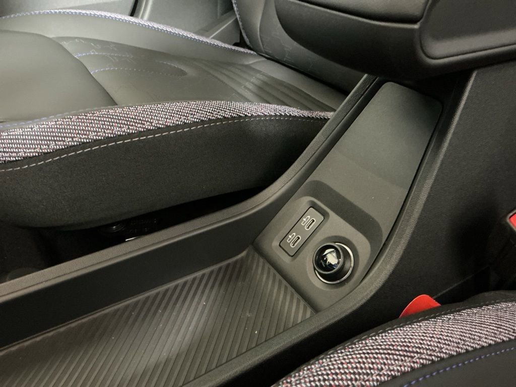 New 2026 MINI Cooper 4-Door Hardtop image 14