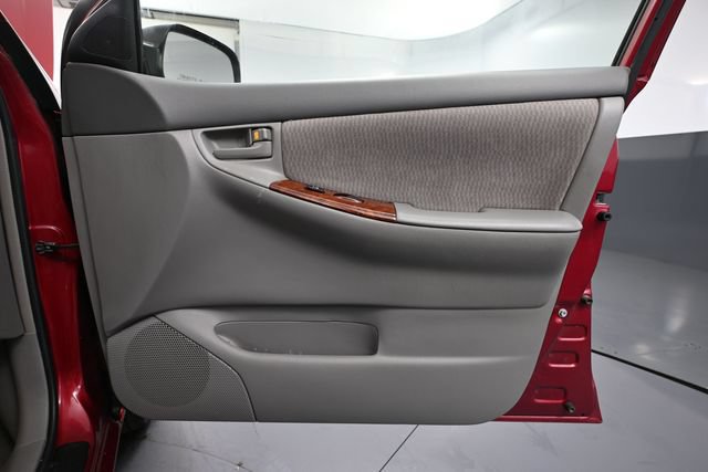 Used 2007 Toyota Corolla LE FWD image 32