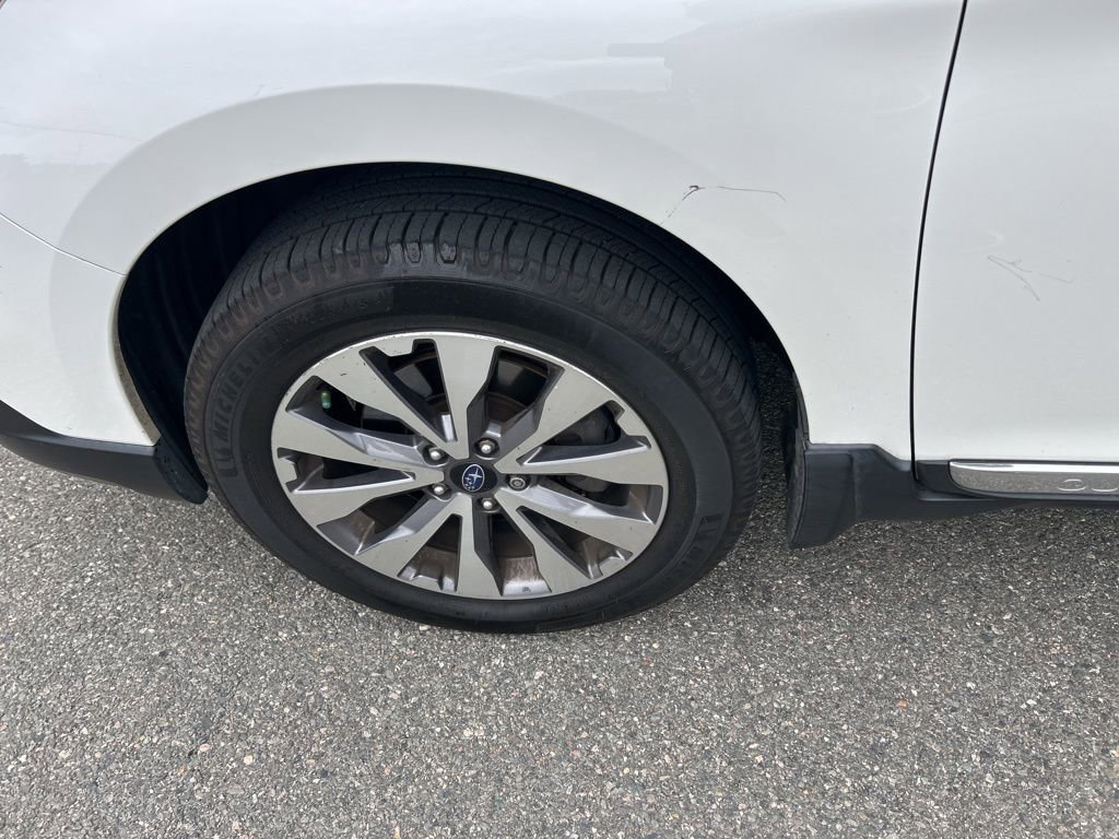 Used 2017 Subaru Outback 2.5i Touring w/ Popular Package #5A image 14