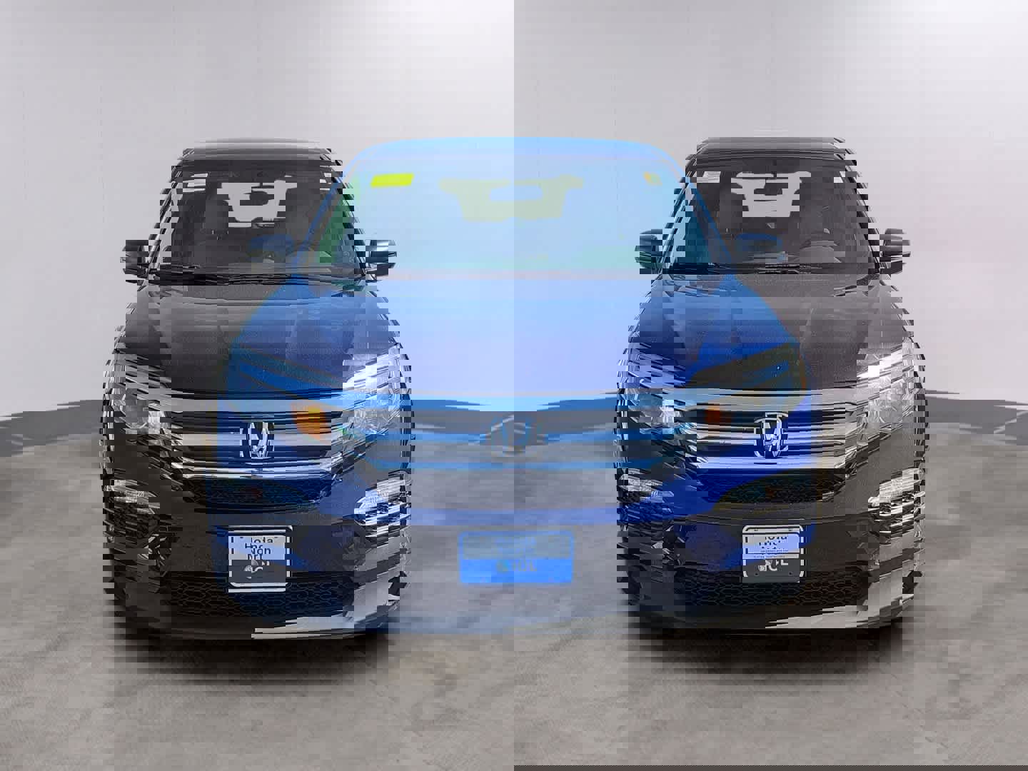 Used 2018 Honda Pilot LX image 2