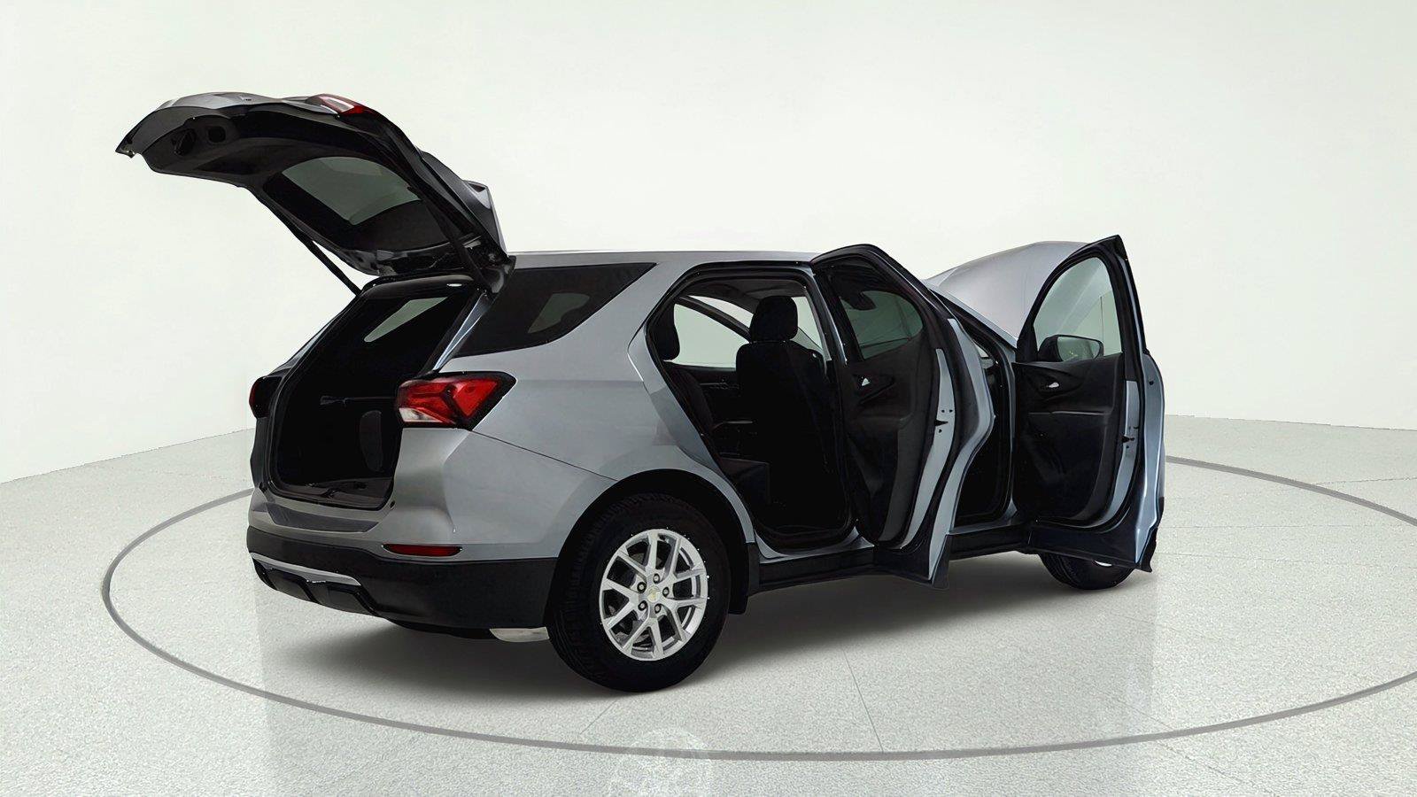 Used 2024 Chevrolet Equinox LT FWD image 14