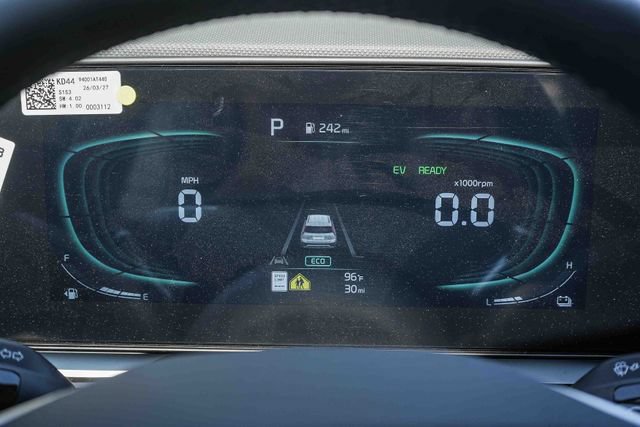 New 2026 Kia Niro SX Touring FWD image 23