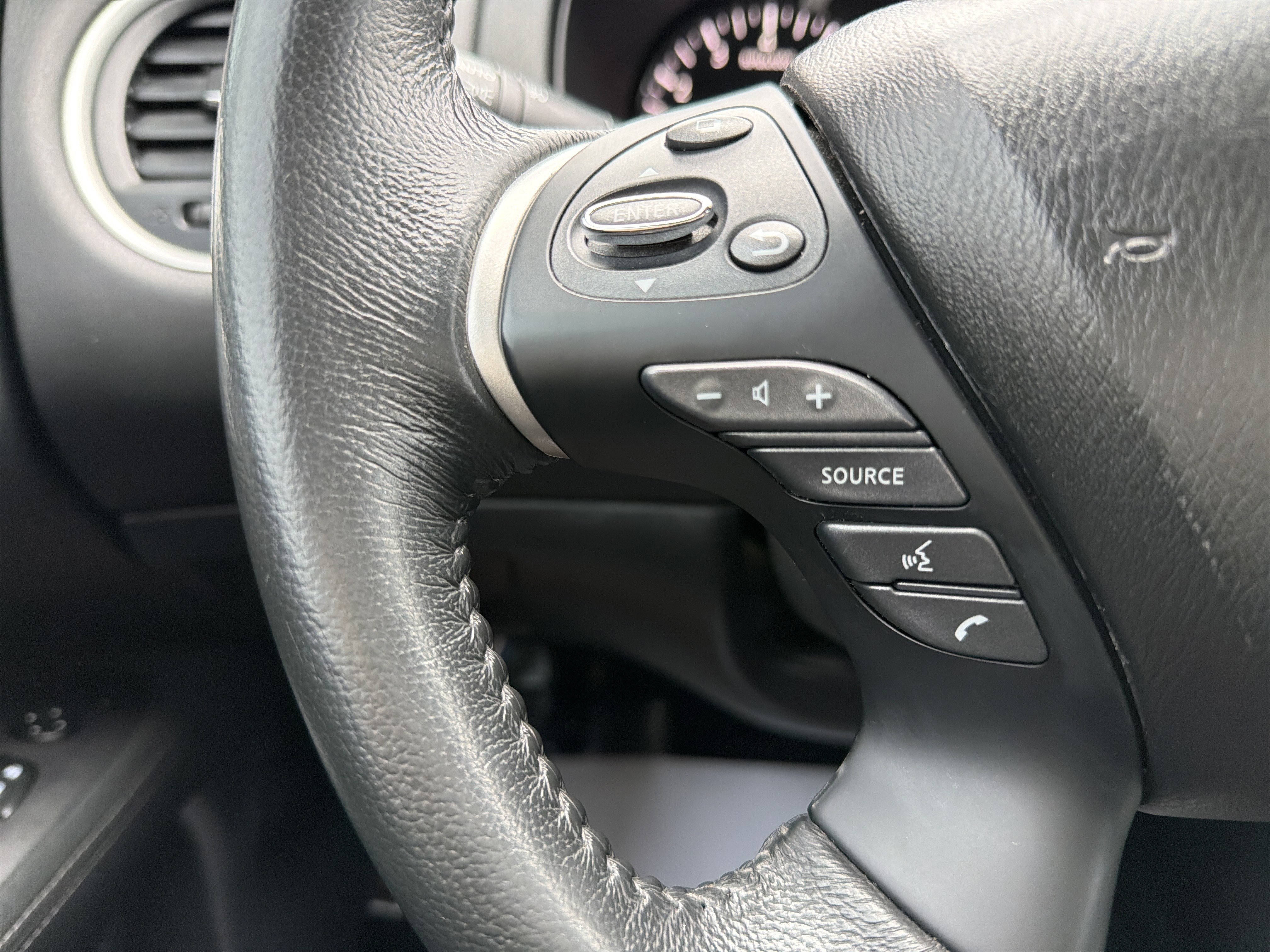 Used 2017 Nissan Pathfinder SV w/ Trailer Tow Package image 22